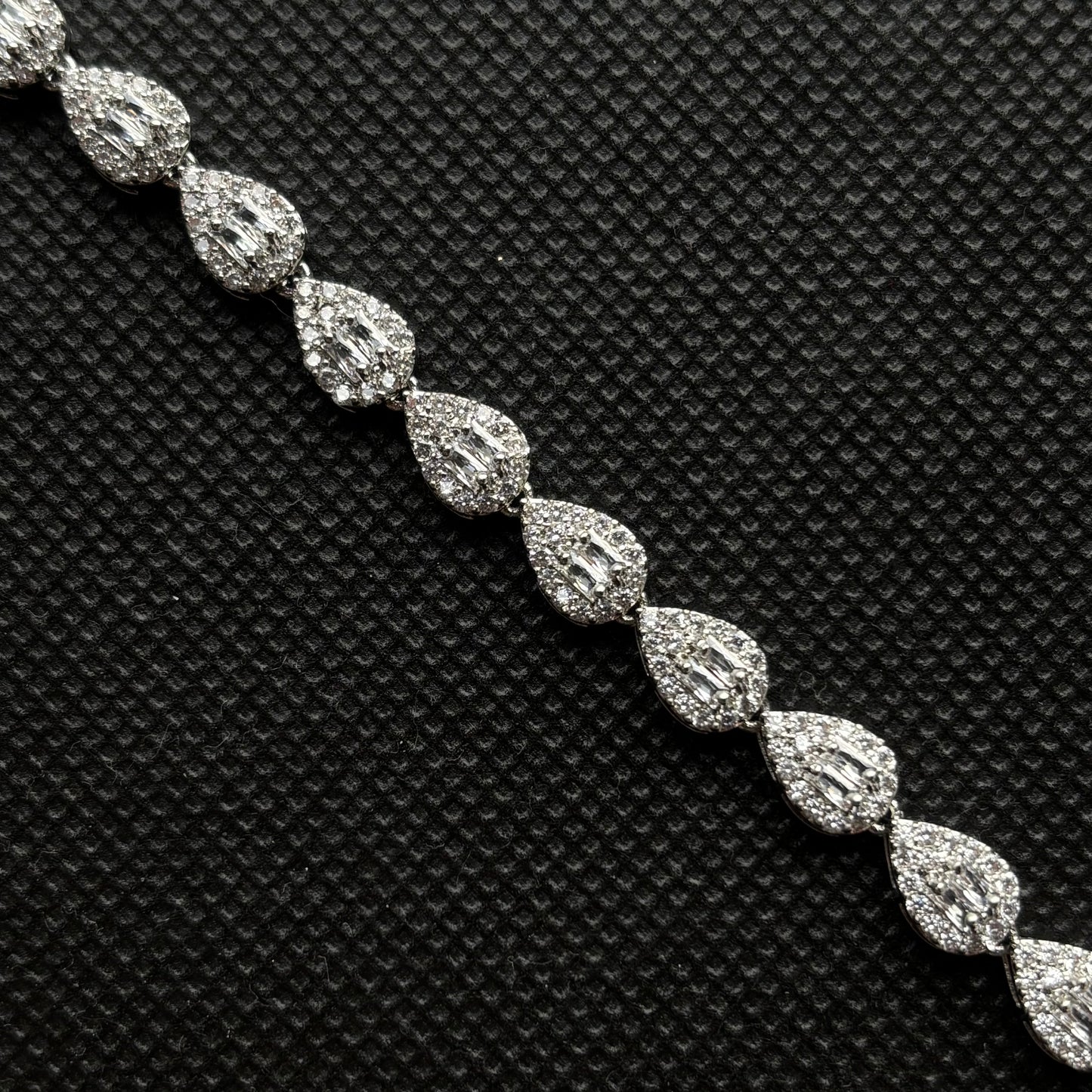 Droplet Bracelet (Silver)