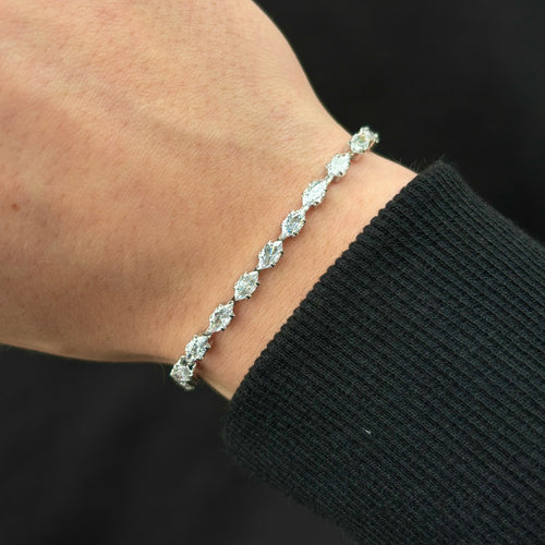 Winziges Kristallarmband