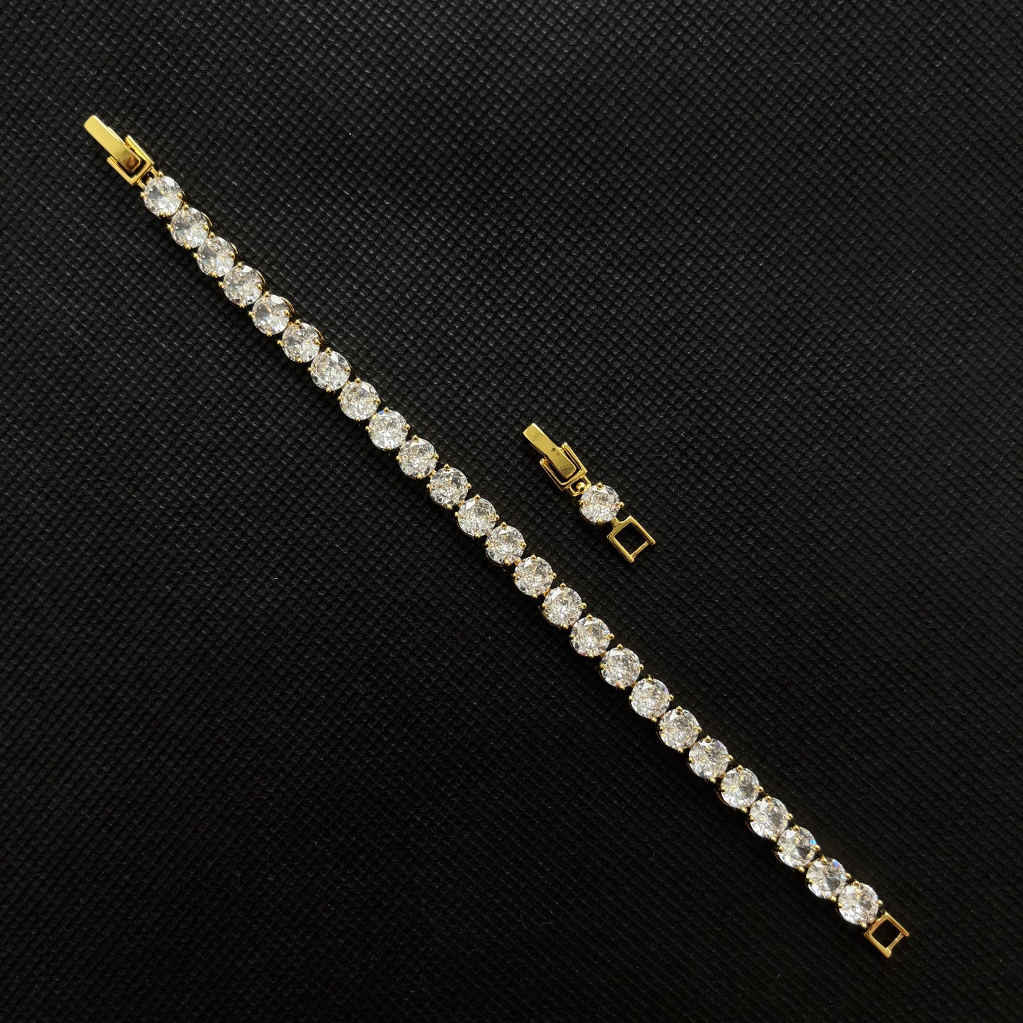 Tennis Crystal Bracelet (Gold)