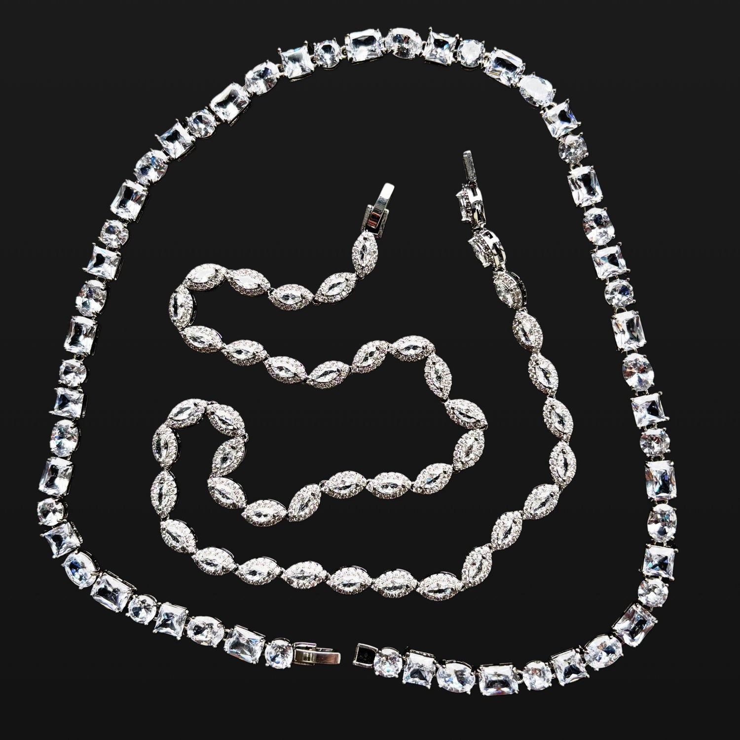 Eye Crystal Necklace (Silver)