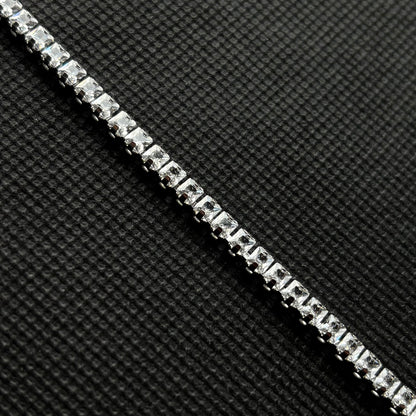 Tiny Square Bracelet (Silver)