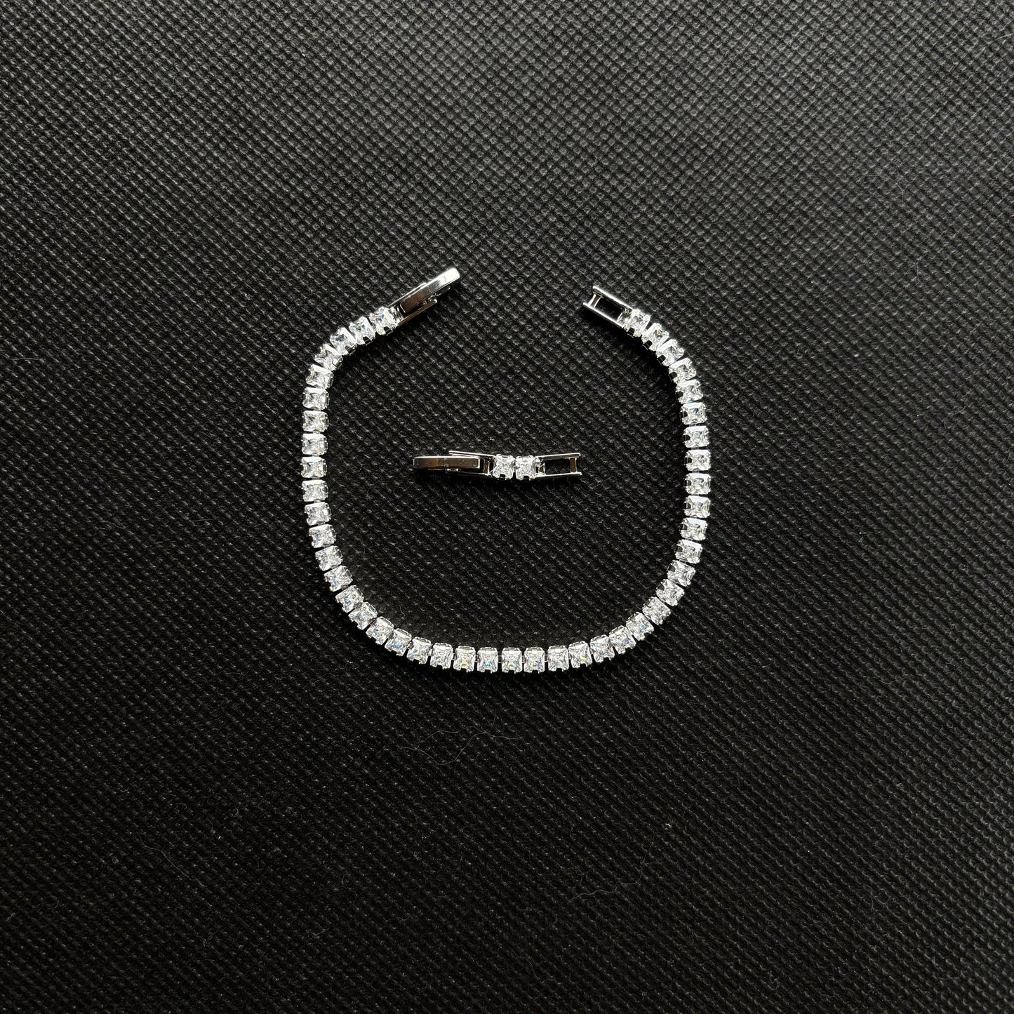 Tiny Square Bracelet (Silver)
