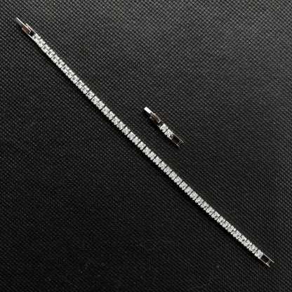 Tiny Square Bracelet (Silver)