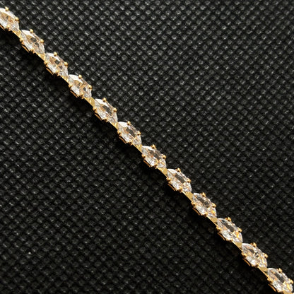 Tiny Crystal Bracelet (Gold)